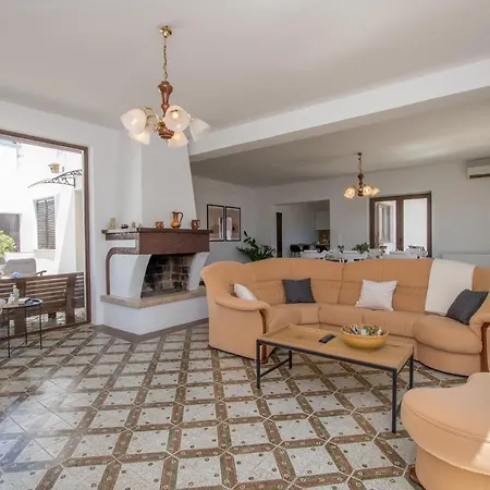 Holiday home Bosa *